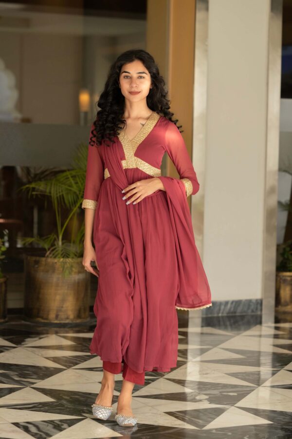Anarkali Suit Set With Gotta Work