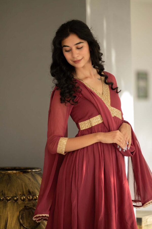Anarkali Suit Set With Gotta Work