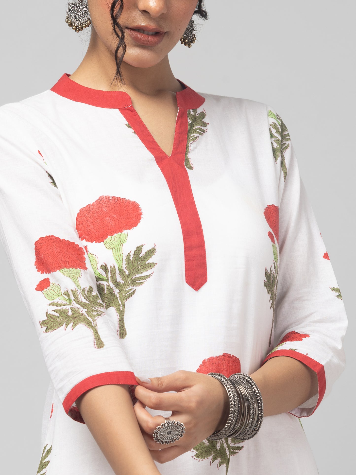 shop-ethnic-wear-for-women-online-kurta-set