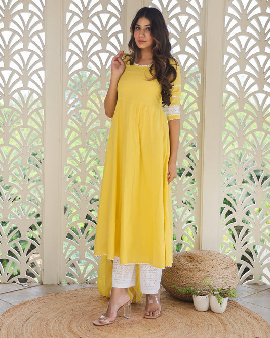 Summer Yellow Suit Set With Lace