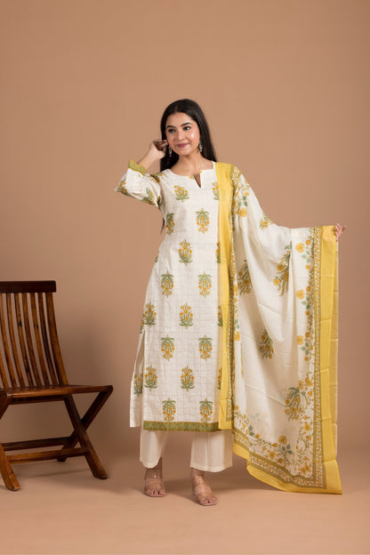 Noor-e-Savera Set