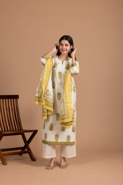 Noor-e-Savera Set