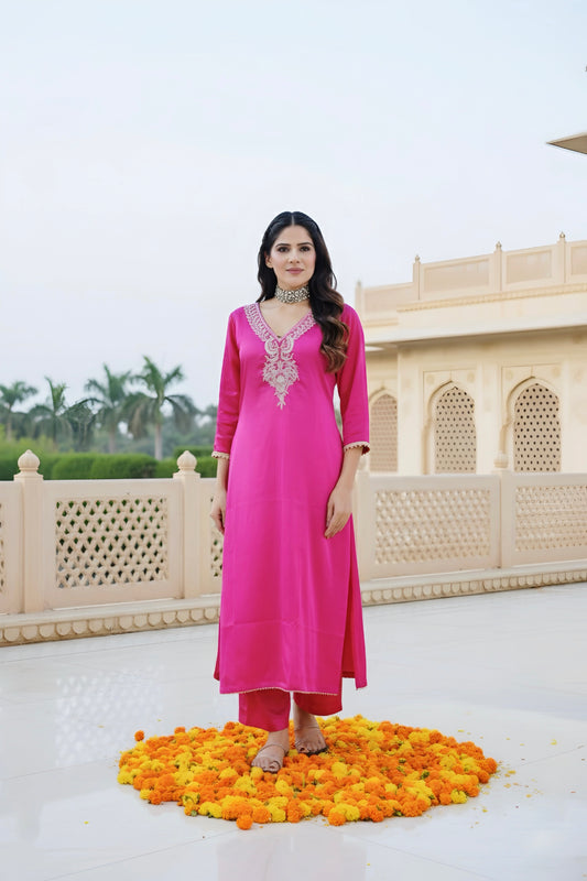Gulabi Noor Kurti Set