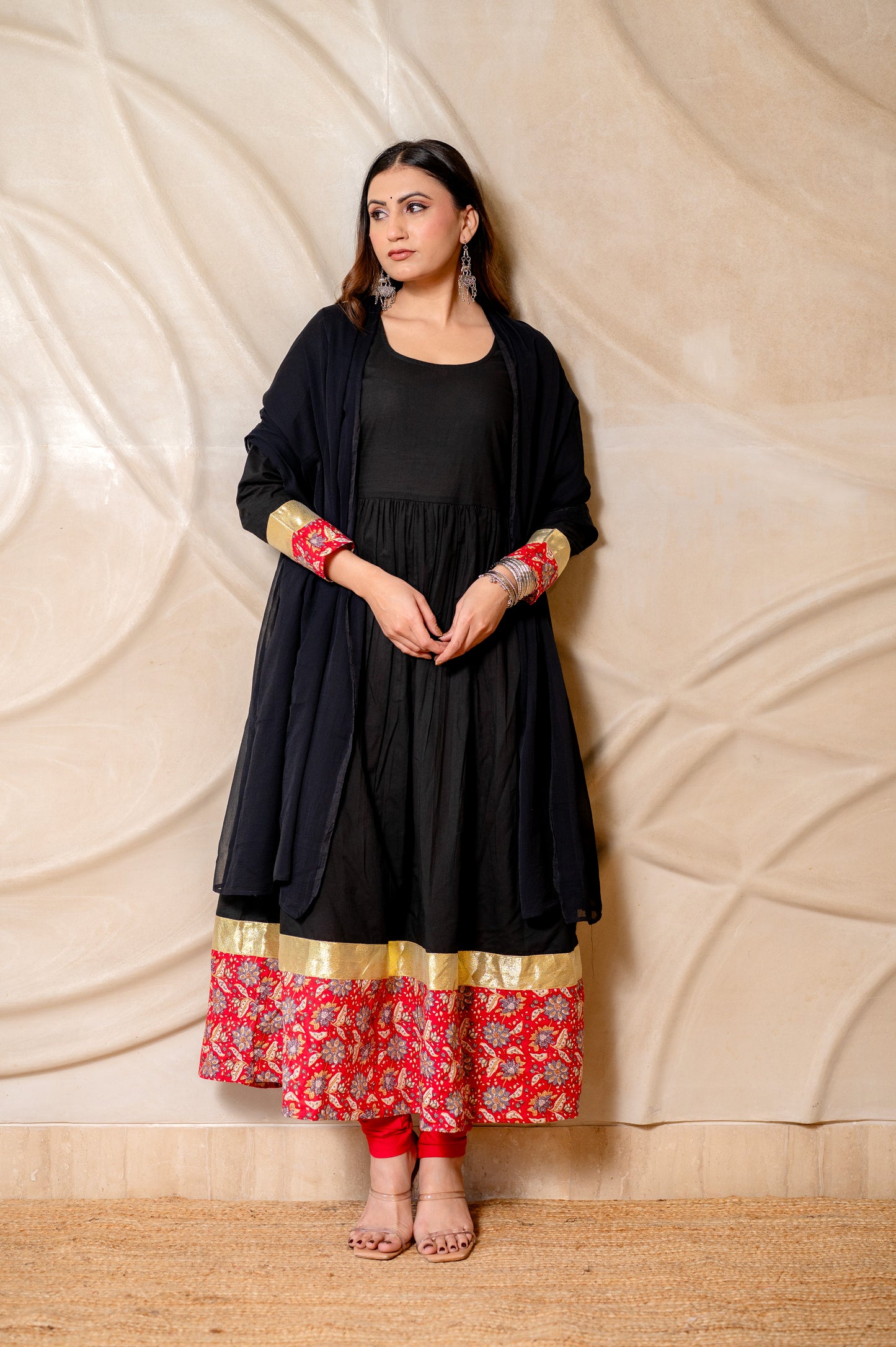 Raat Haseen Suit Set