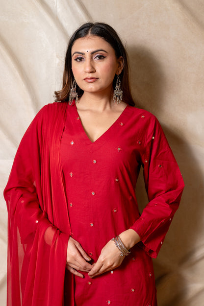 Rang-e-Laal Suit Set