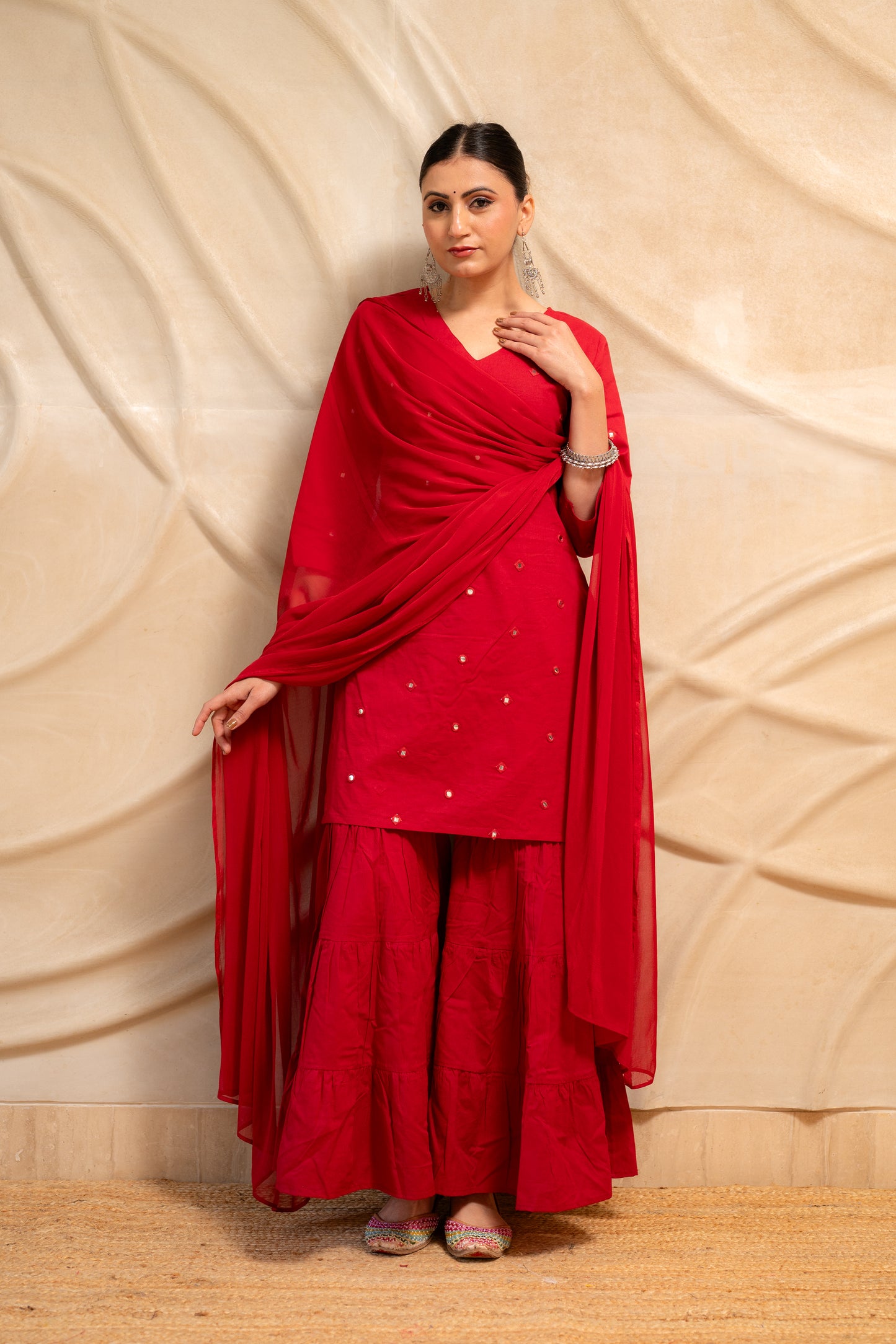 Elegant Laal Embroidered Kurta Set