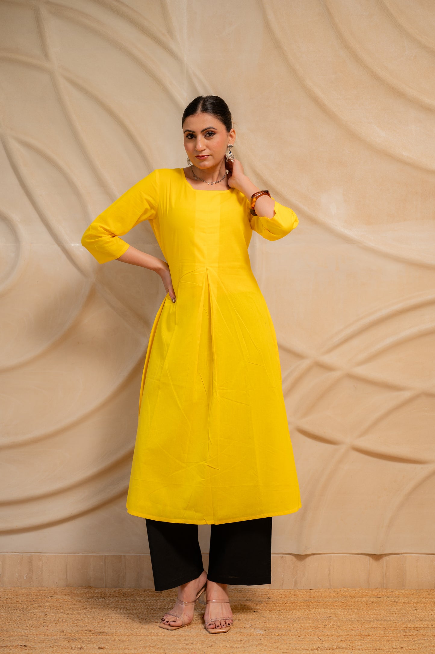 Pheli Dhoop Kurta Set