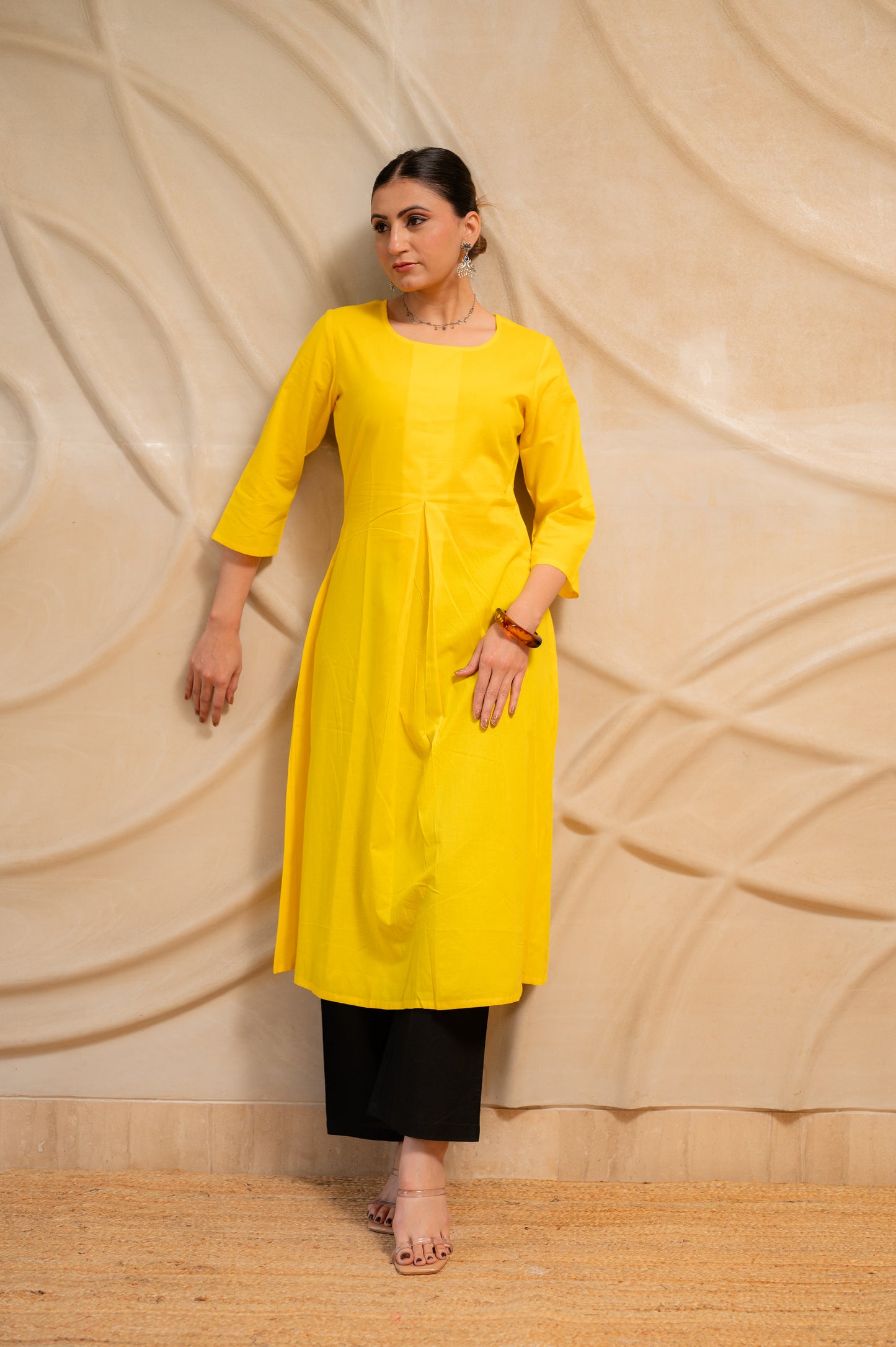 Pheli Dhoop Kurta Set