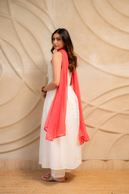 Chaandni Safed Kurta Set