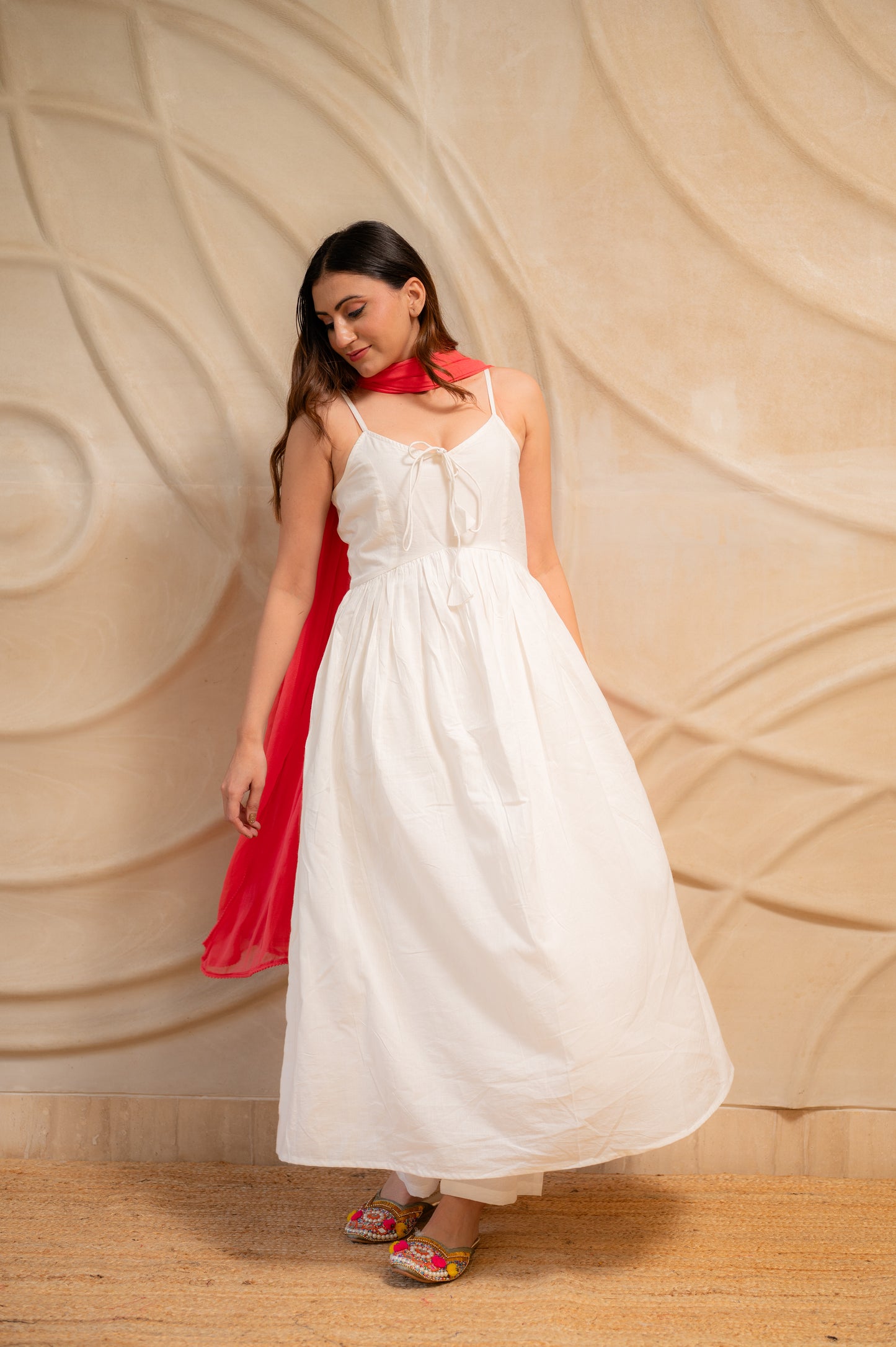 Chaandni Safed Kurta Set