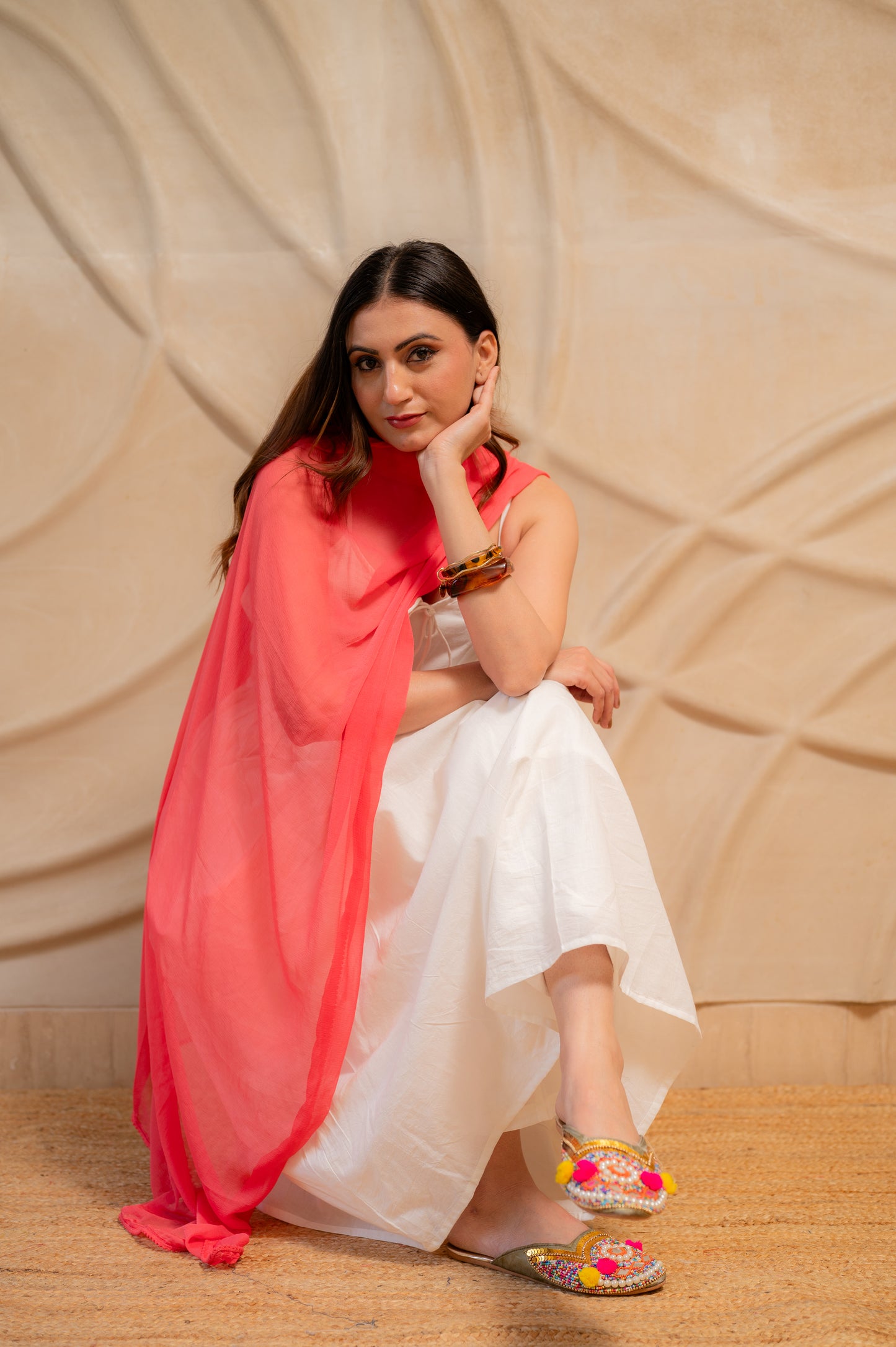 Chaandni Safed Kurta Set