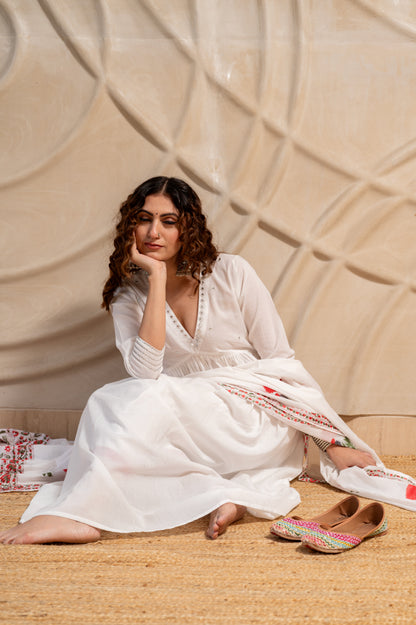 White Anarkali Suit Set ( Set of 3 )