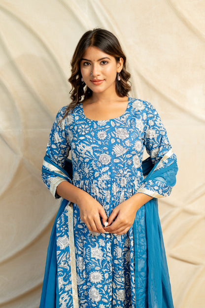 Blue Block Printed suit set ( Set Of 3 )