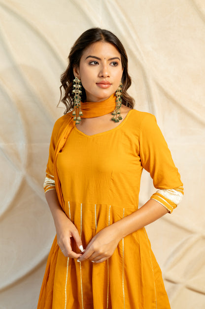 Mustard Yellow Detailed back Kurti With Dupatta ( Set of 2 )