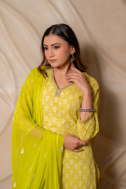 Basanti Sukoon Kurta Set