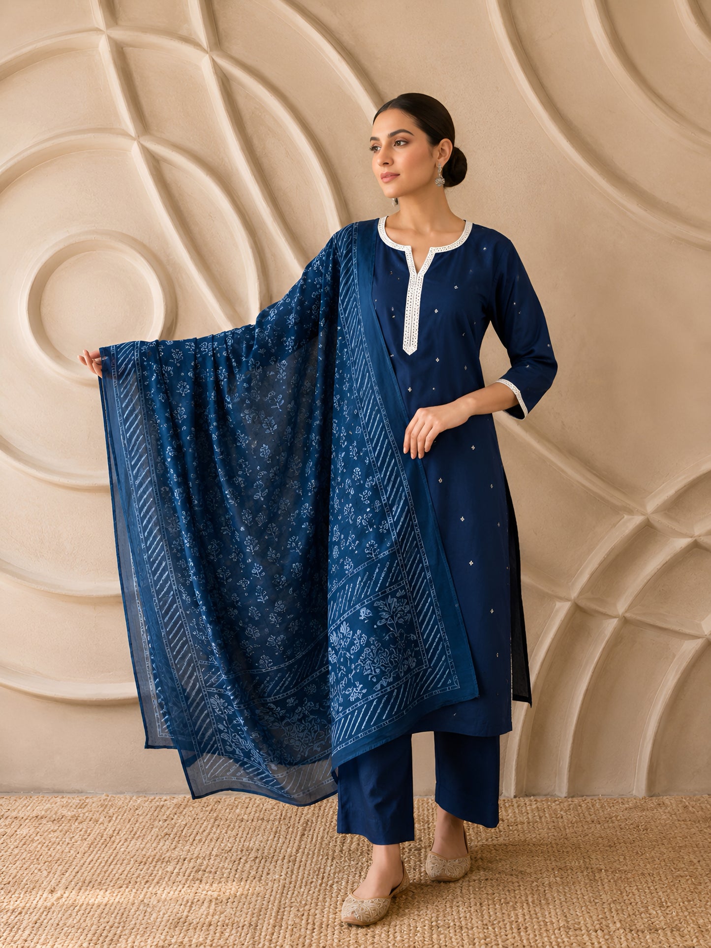 Neel Noor Suit Set