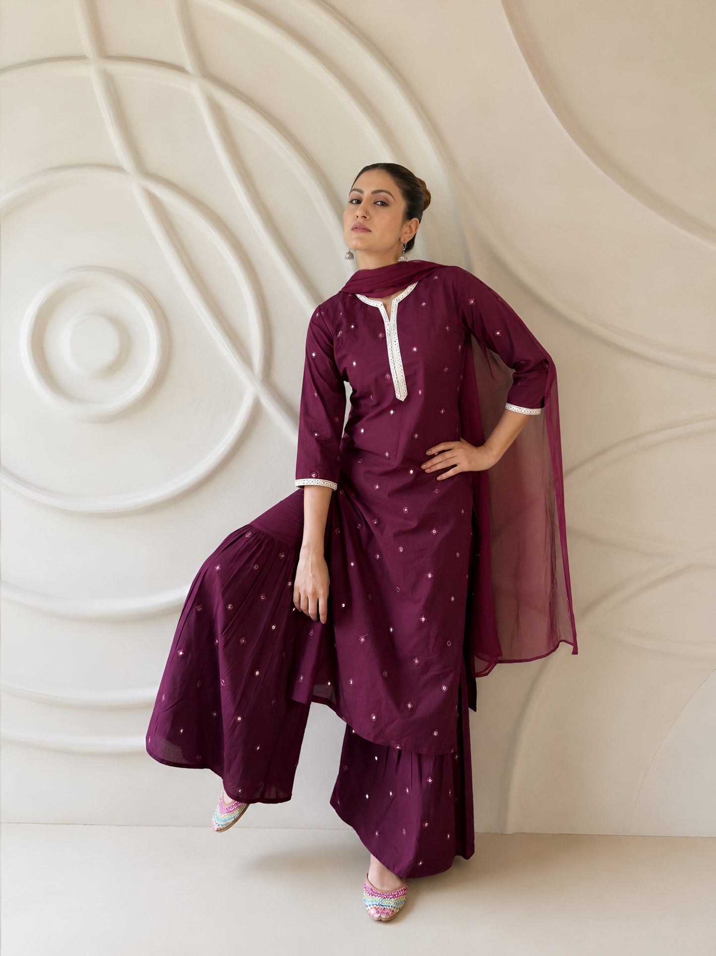 Gul Meher Suit Set With Mirror Work