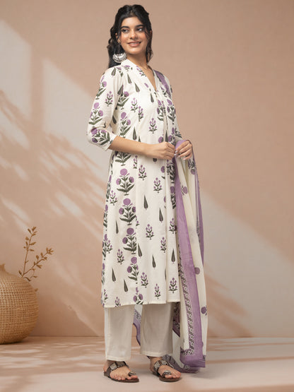 Shop stylish Anarkali gown for women online

