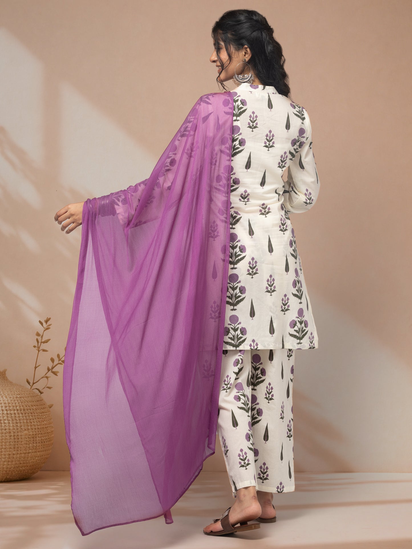 Buy ethnic wear for women online in lavender color
