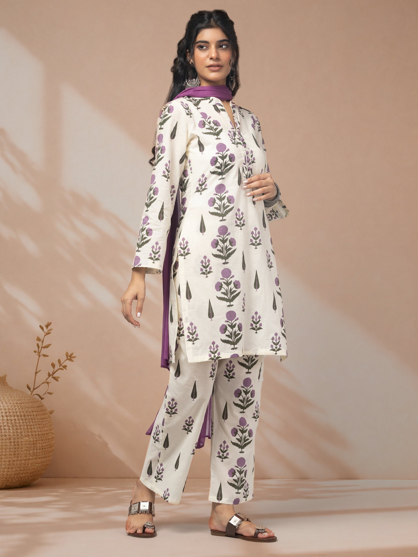 Purchase stylish lavender kurta for women online
