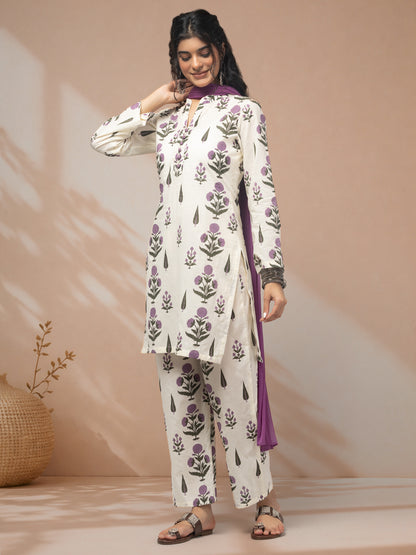 Shop designer kurta sets for women in lavender shade
