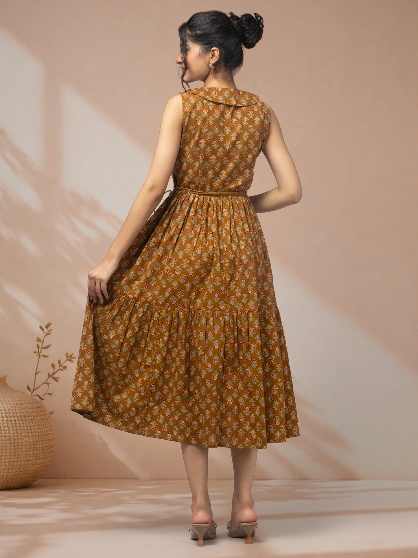 Buy women floral midi dress outfit
