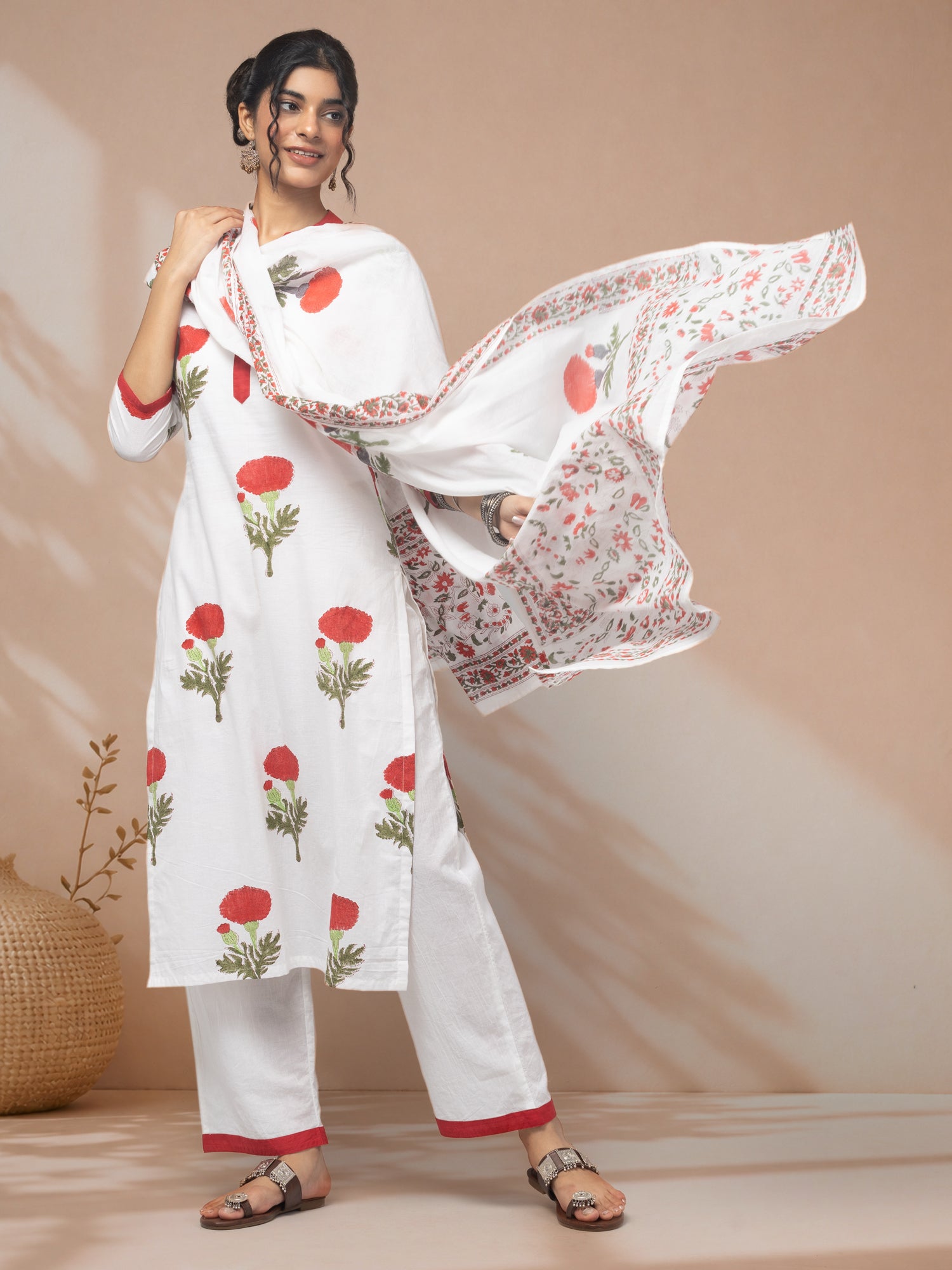 shop-ivory-kurta-set-for-women-with-dupatta-ethnic-wear-online