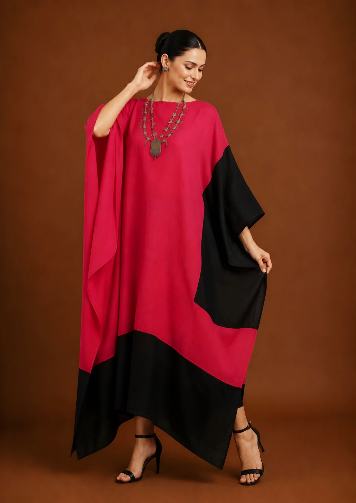 The Noir Rouge Kaftan Set