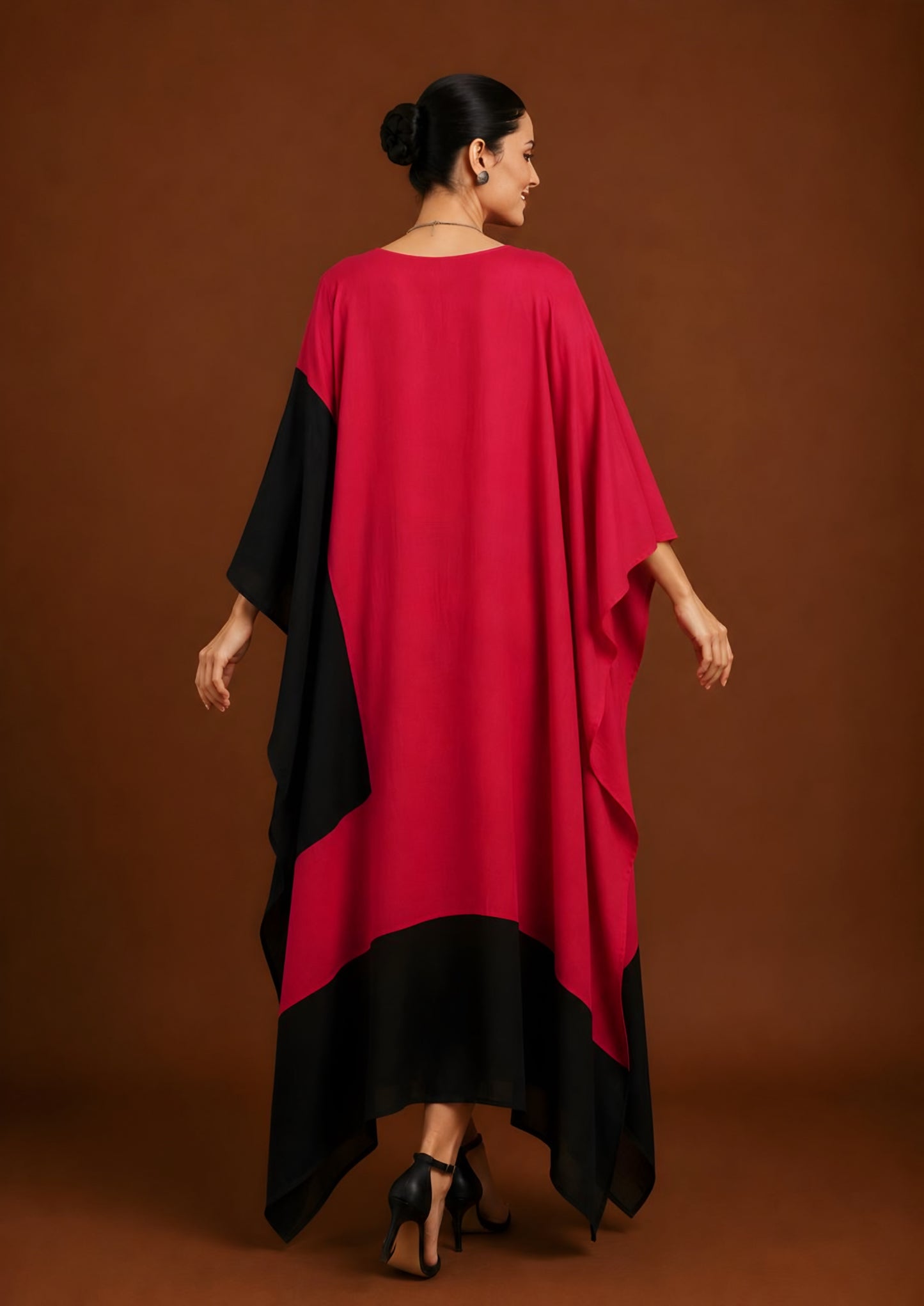 The Noir Rouge Kaftan Set