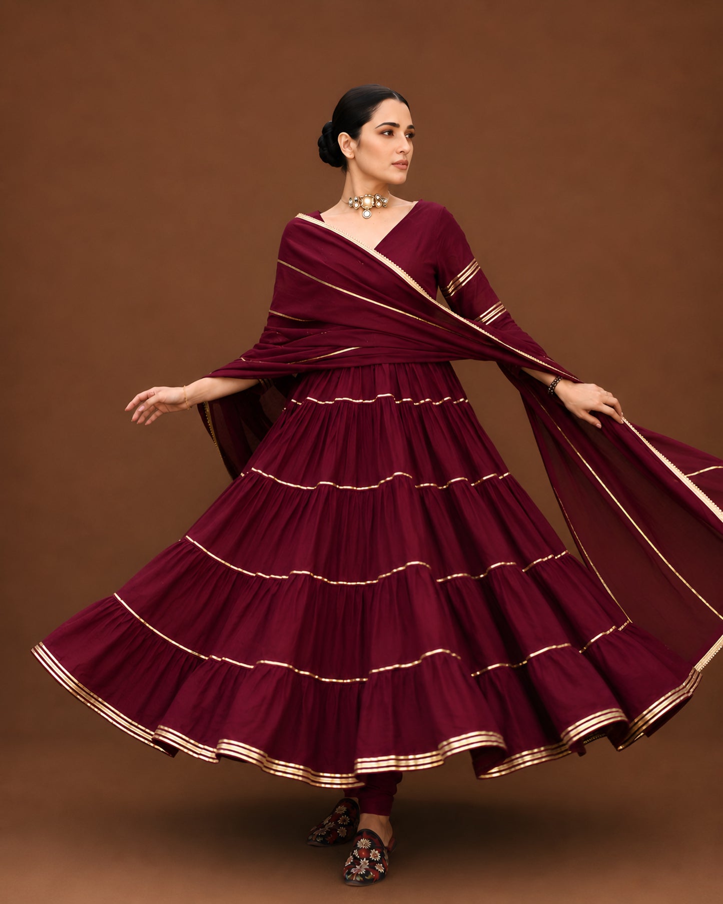 Noor Tiered Anarkali Suit Set – Wine