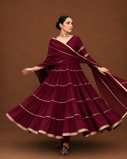 Noor Tiered Anarkali Suit Set – Wine